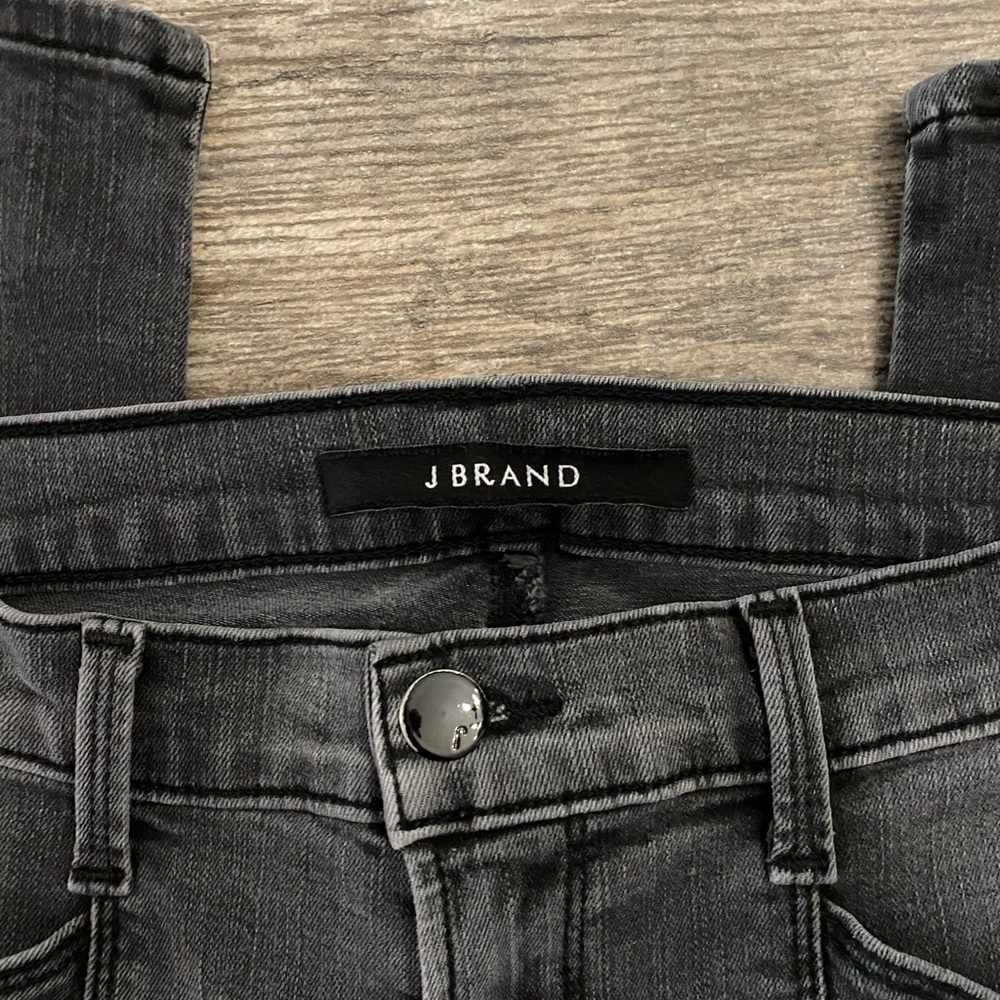 J Brand Jeans - Picture 4 of 9